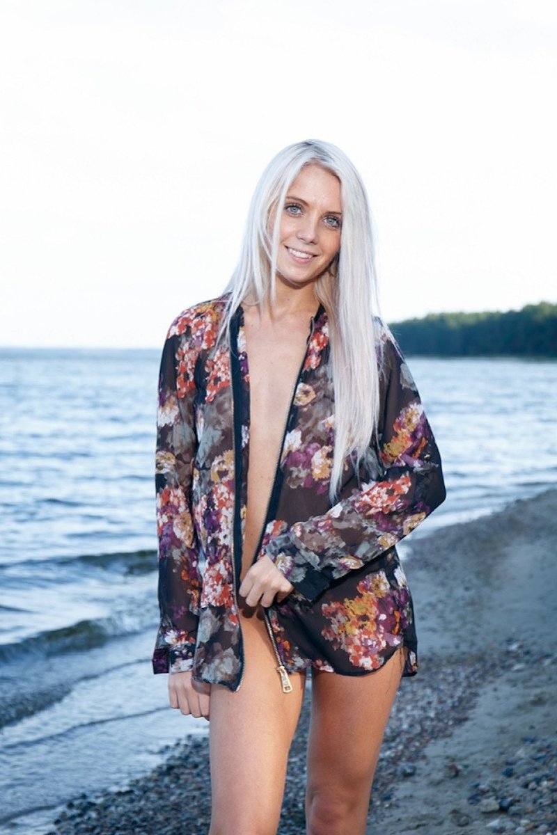 Милана, 22